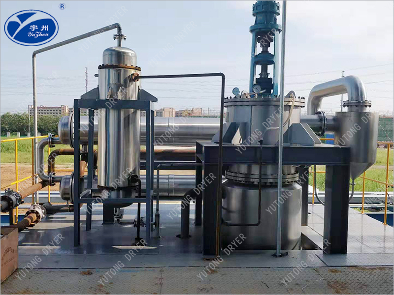 Испаритель на вращающейся мембране с резиновым ускорителем и анти - стареющим веществом